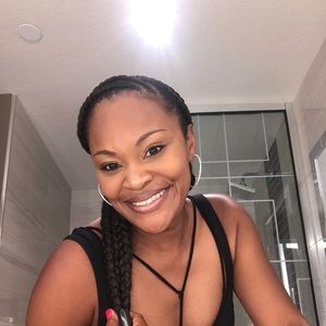 Meet your Posher, Tonya